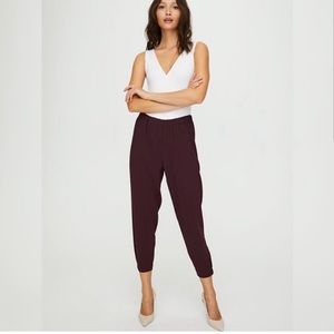 Aritzia Babaton trousers size M elastic waist Burgundy